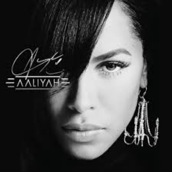 Mac Aliyah collection with poster - Picture 7 of 7